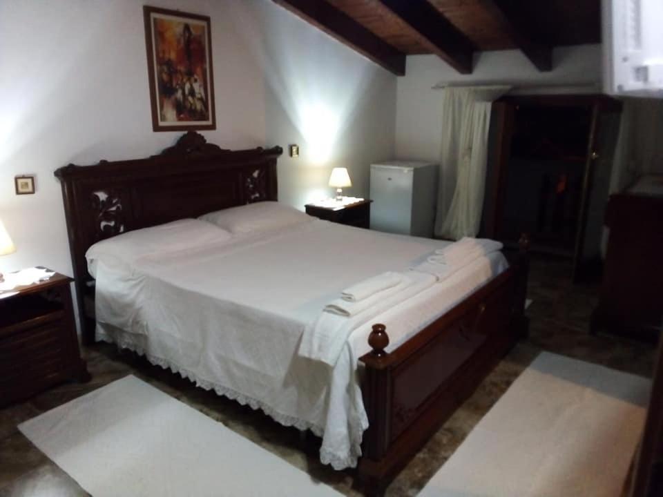 Bed And Breakfast Bellavista ออลเมโด ภายนอก รูปภาพ
